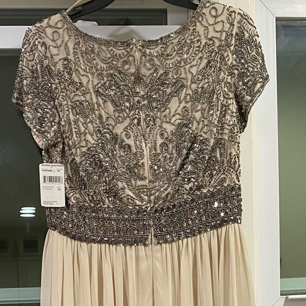 Adrianna Papell beaded top short sleeves V-neck long gown - Picture 7 of 10